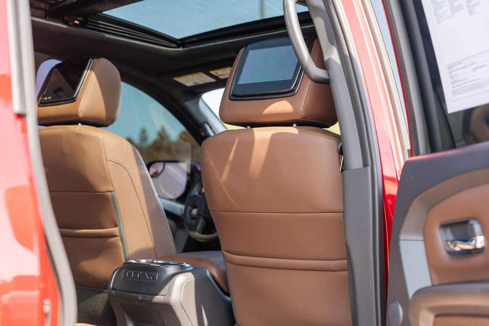 Used 2023 Nissan Titan Platinum Reserve w/ Moonroof Package image 21