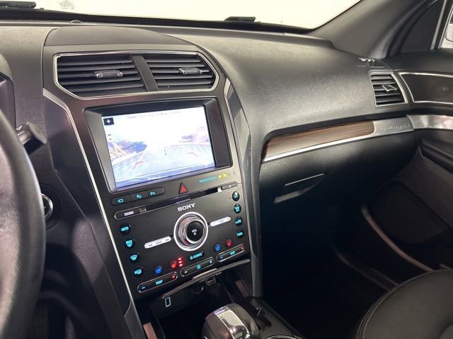 Certified 2018 Ford Explorer Limited w/ Equipment Group 301A AWD/4WD image 13