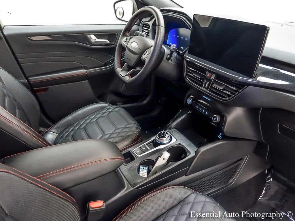 Certified 2023 Ford Escape ST-Line Elite w/ Premium Technology Package AWD/4WD image 31
