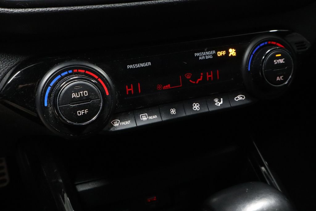 Used 2023 Kia Forte GT-Line image 32