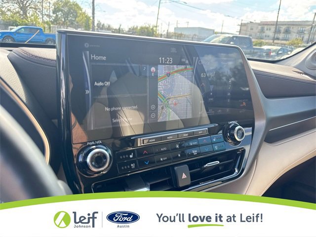 Used 2021 Toyota Highlander Limited image 17