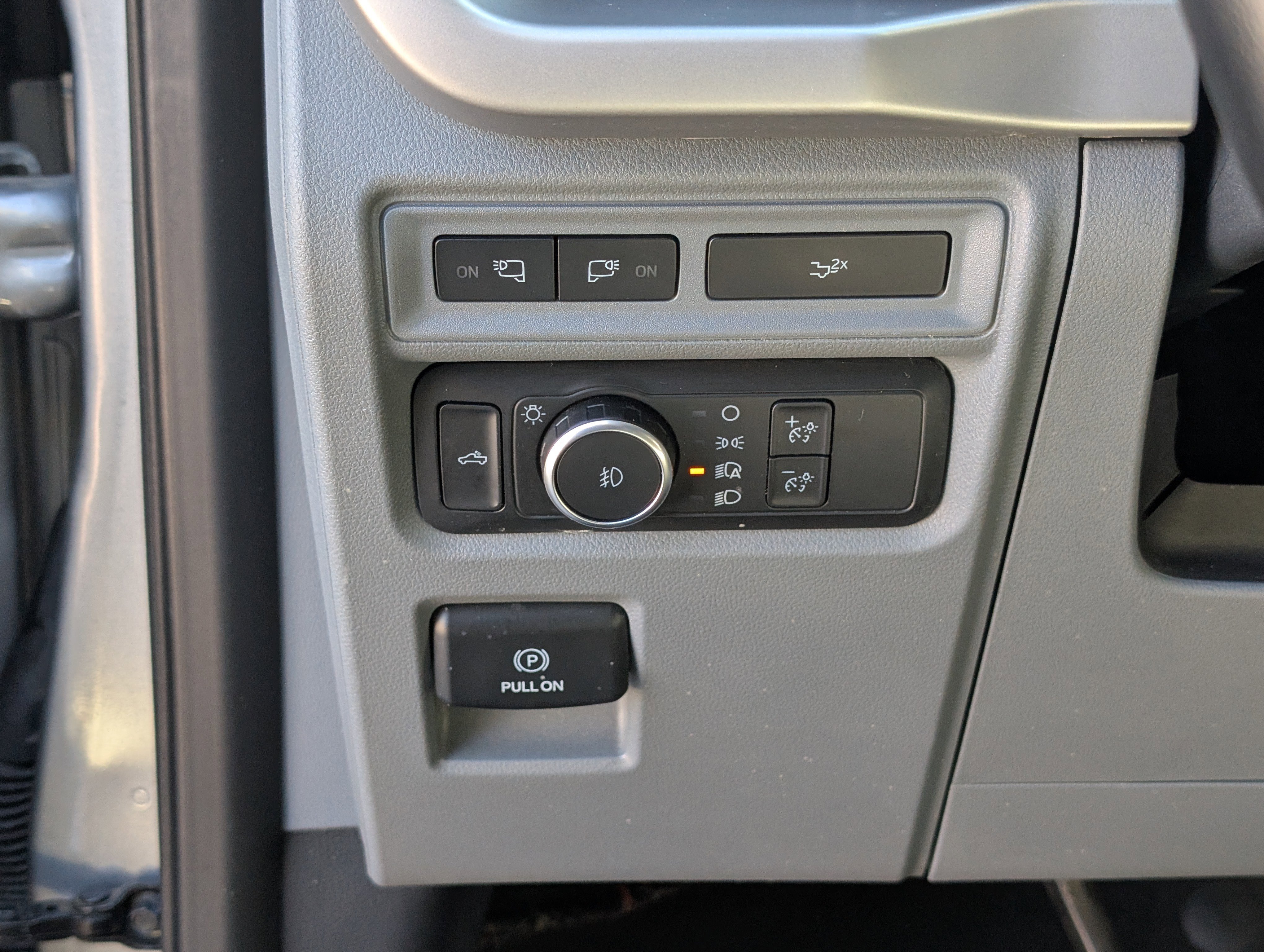 Certified 2022 Ford F150 XLT w/ Equipment Group 302A High image 21