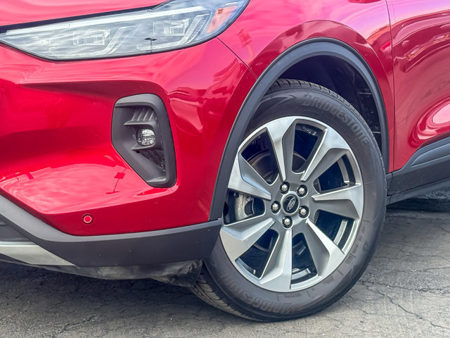 Certified 2024 Ford Escape Platinum image 10