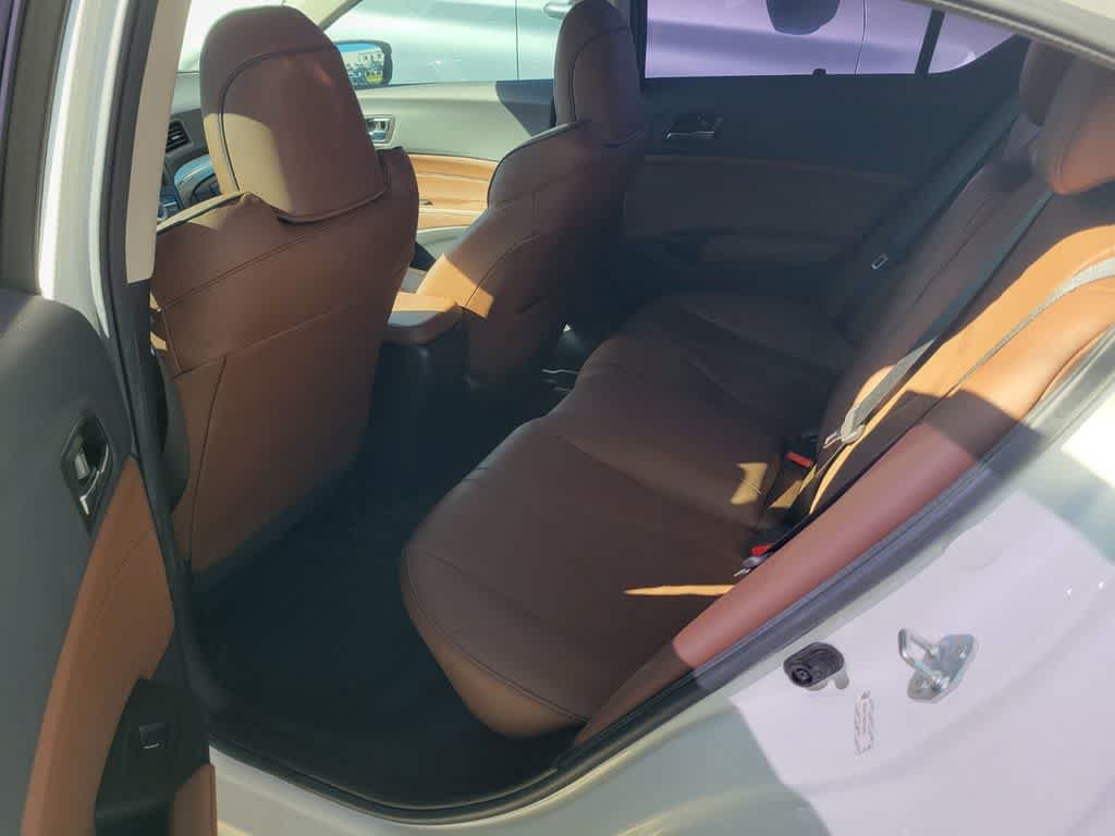 Used 2022 Acura ILX w/ Premium Package FWD image 4