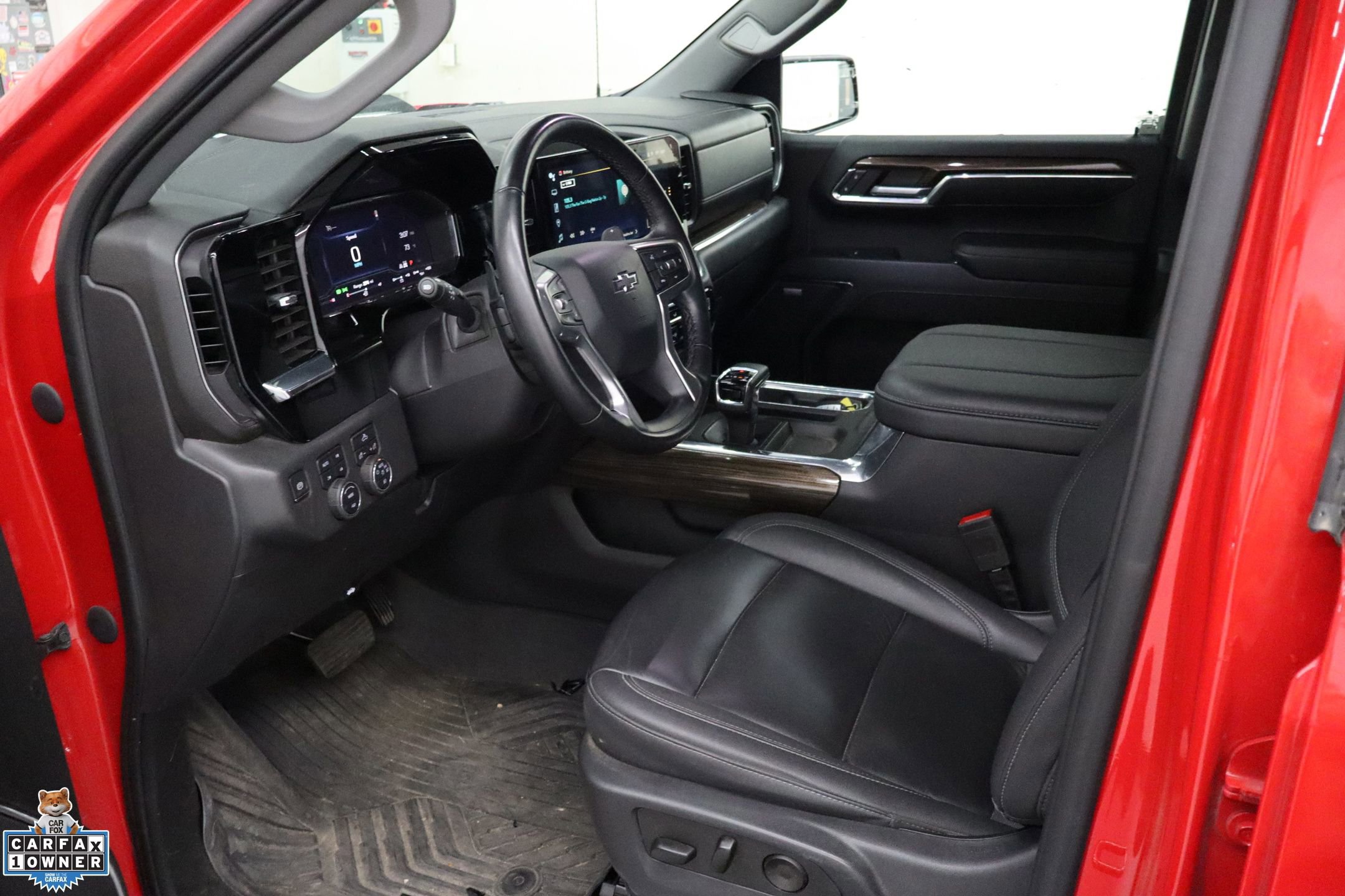 Used 2024 Chevrolet Silverado 1500 LT Trail Boss w/ Convenience Package II image 22