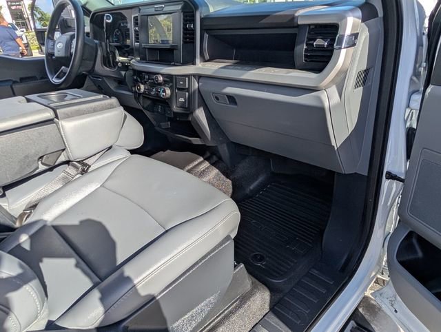 Certified 2025 Ford F250 XL AWD/4WD image 16