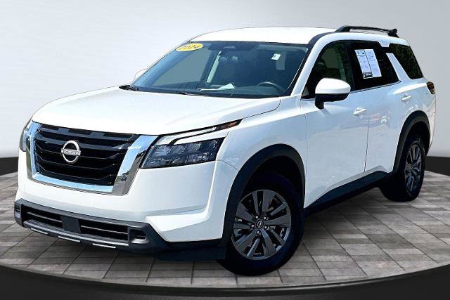 Used 2024 Nissan Pathfinder SV FWD image 12