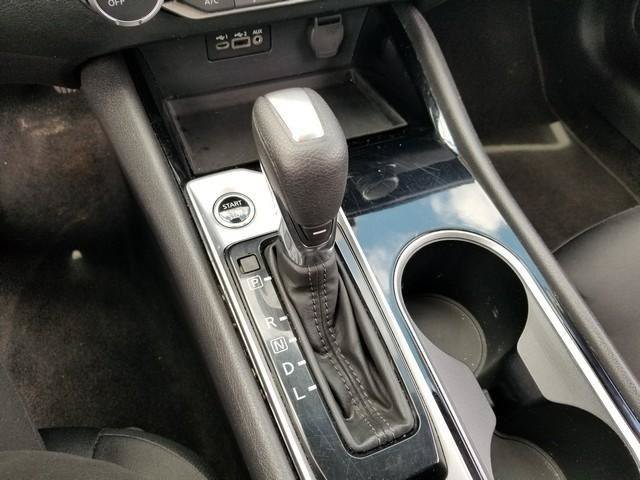 Used 2024 Nissan Altima 2.5 SV FWD image 18