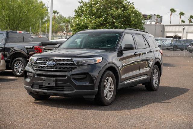 Certified 2024 Ford Explorer XLT RWD image 3