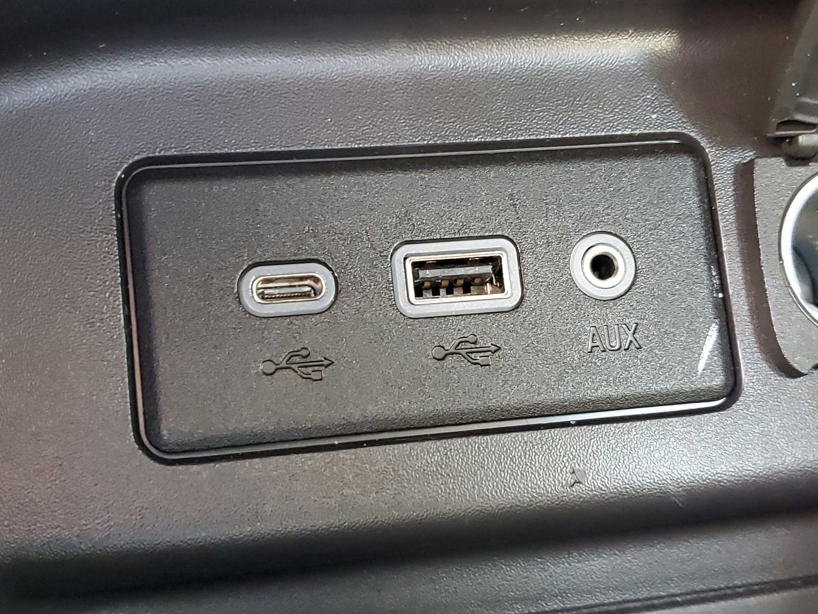 Used 2024 Chevrolet Equinox LS FWD image 24