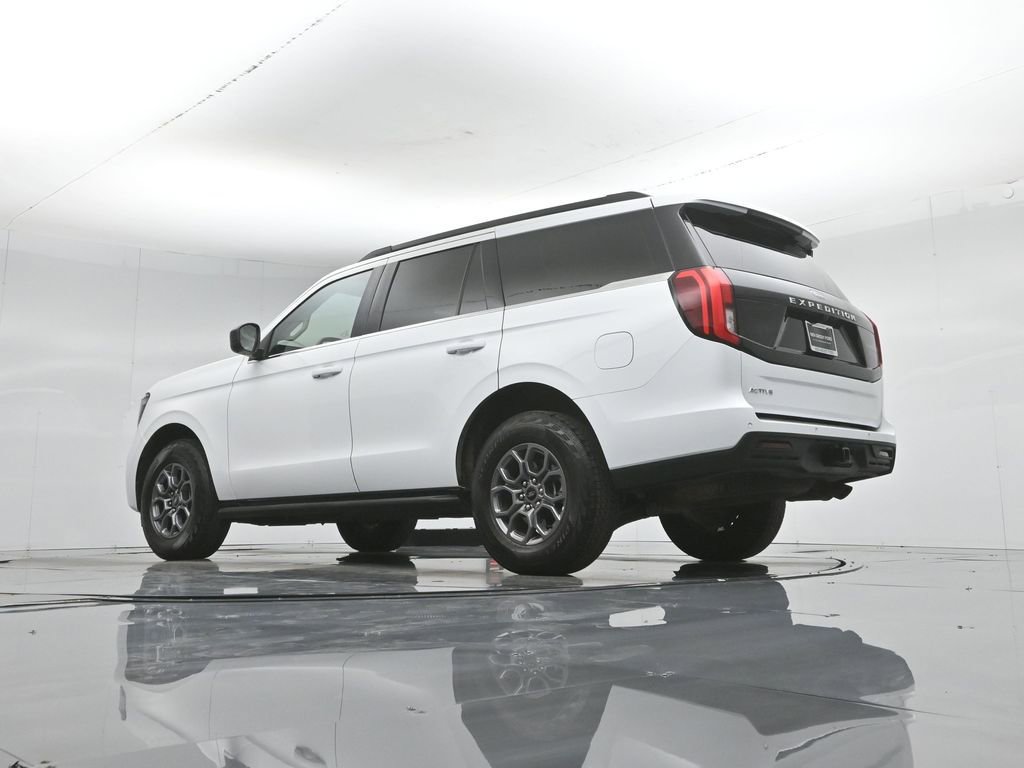 Certified 2025 Ford Expedition Active AWD/4WD image 55