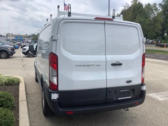 Certified 2025 Ford Transit 250 Low Roof w/ Exterior Upgrade Package RWD image 5