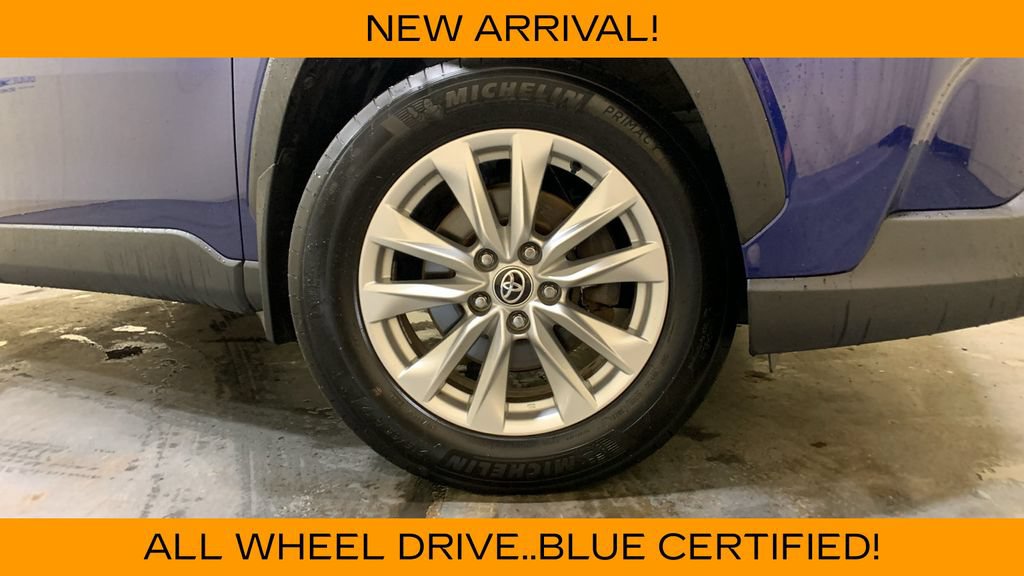 Used 2022 Toyota Corolla Cross LE AWD/4WD image 9