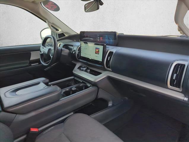Certified 2025 Ford Expedition Active RWD image 26