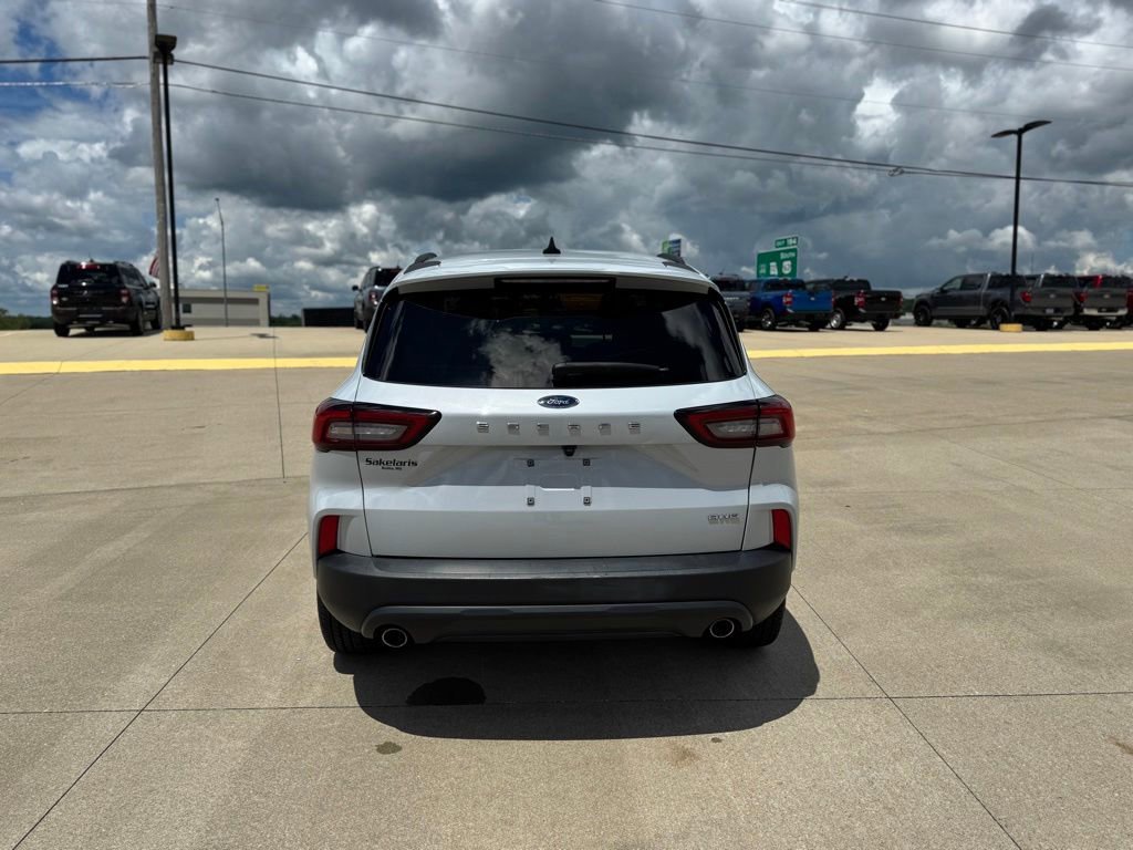Certified 2025 Ford Escape ST-Line AWD/4WD image 6