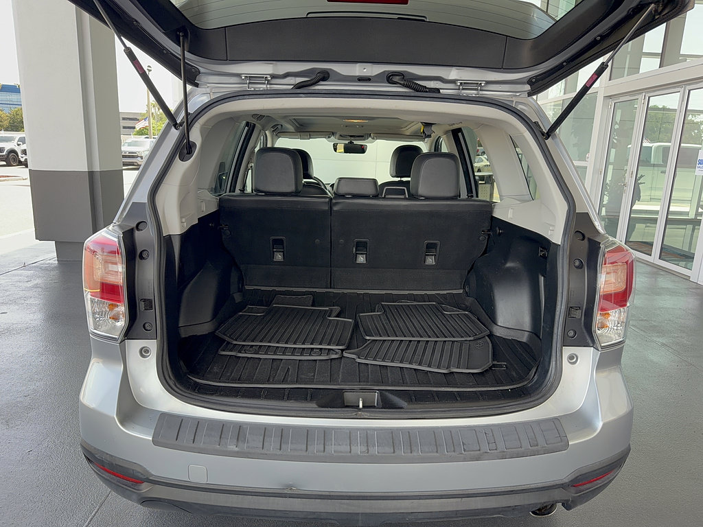 Used 2017 Subaru Forester 2.5i Limited w/ Popular Package #2 AWD/4WD image 7