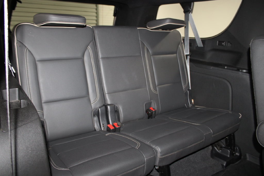Used 2022 Chevrolet Suburban Premier RWD image 35