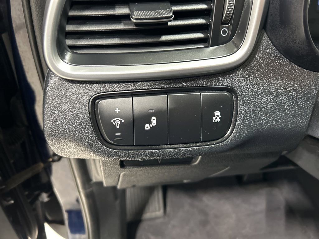 Used 2020 Kia Sorento S image 13