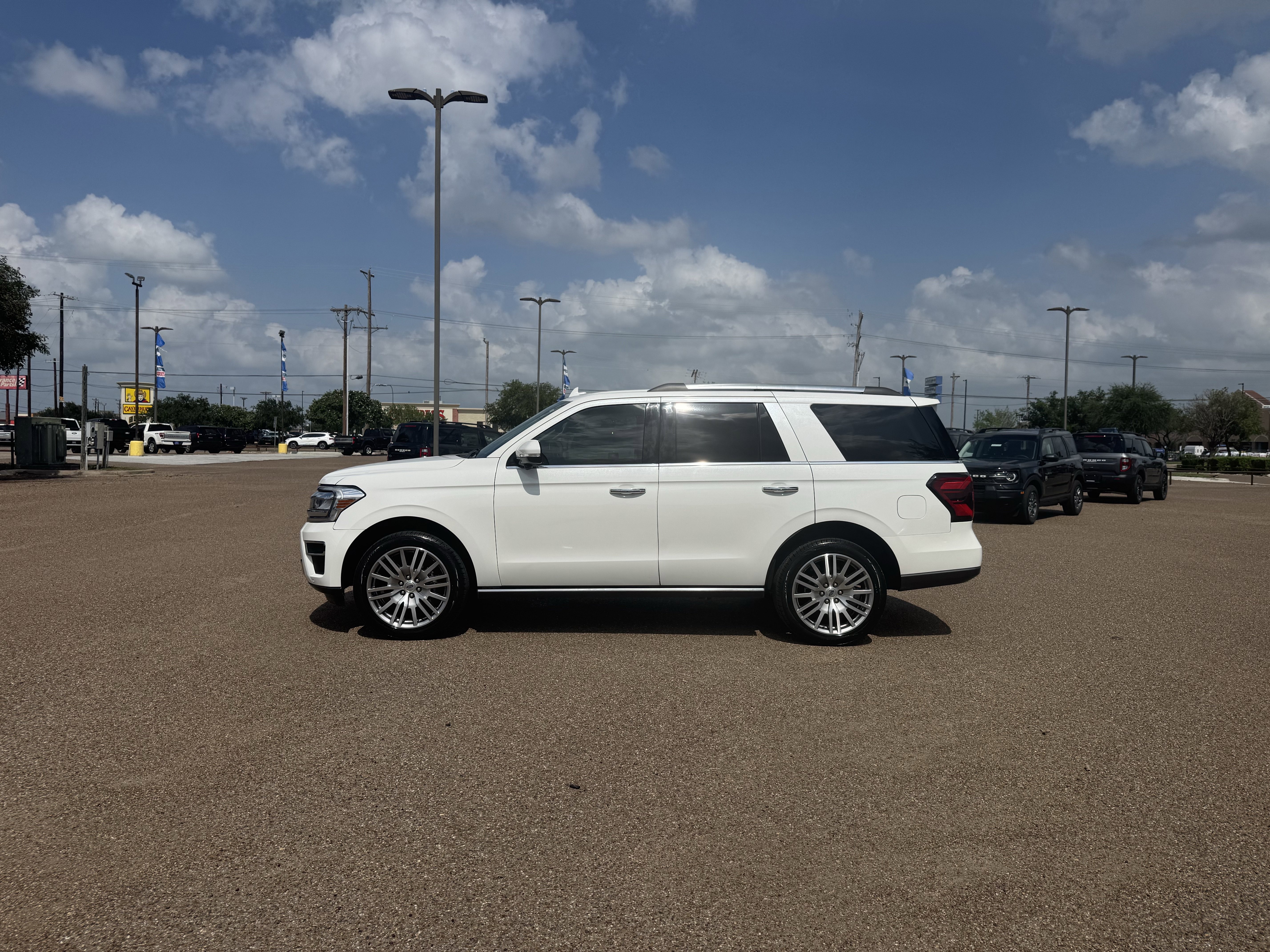 Certified 2023 Ford Expedition Limited RWD image 2