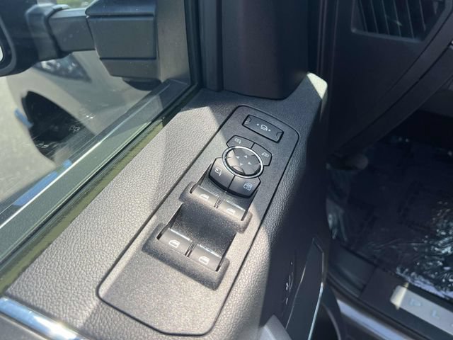 Certified 2019 Ford F350 Platinum w/ Platinum Ultimate Package AWD/4WD image 14