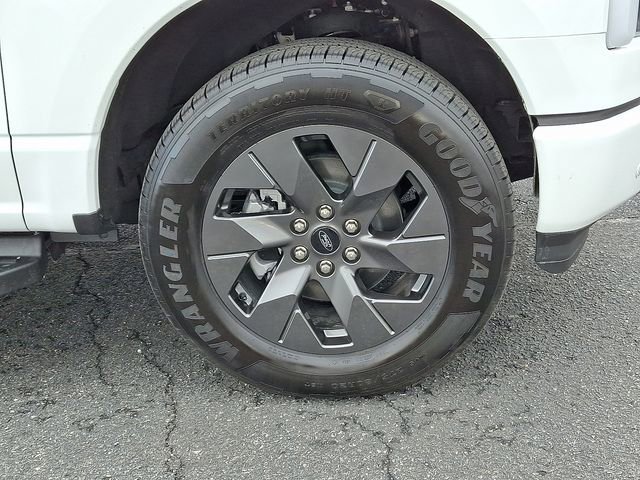 Certified 2025 Ford F150 Lightning Flash image 8