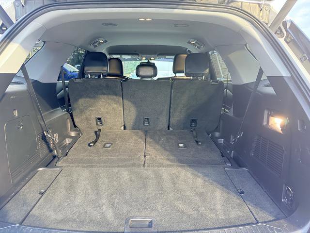 Certified 2022 Ford Explorer XLT w/ Equipment Group 202A image 27