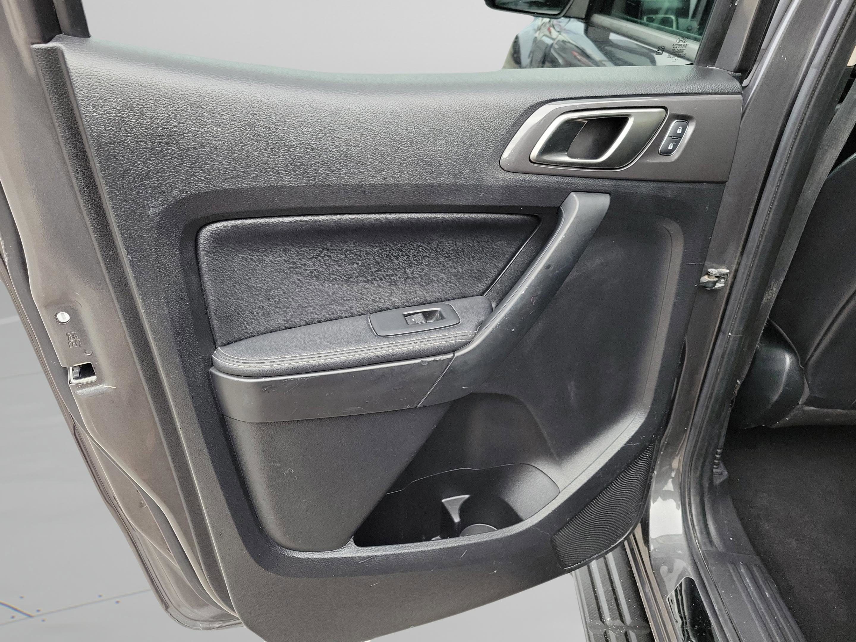 Certified 2019 Ford Ranger Lariat w/ Black Appearance Package image 24