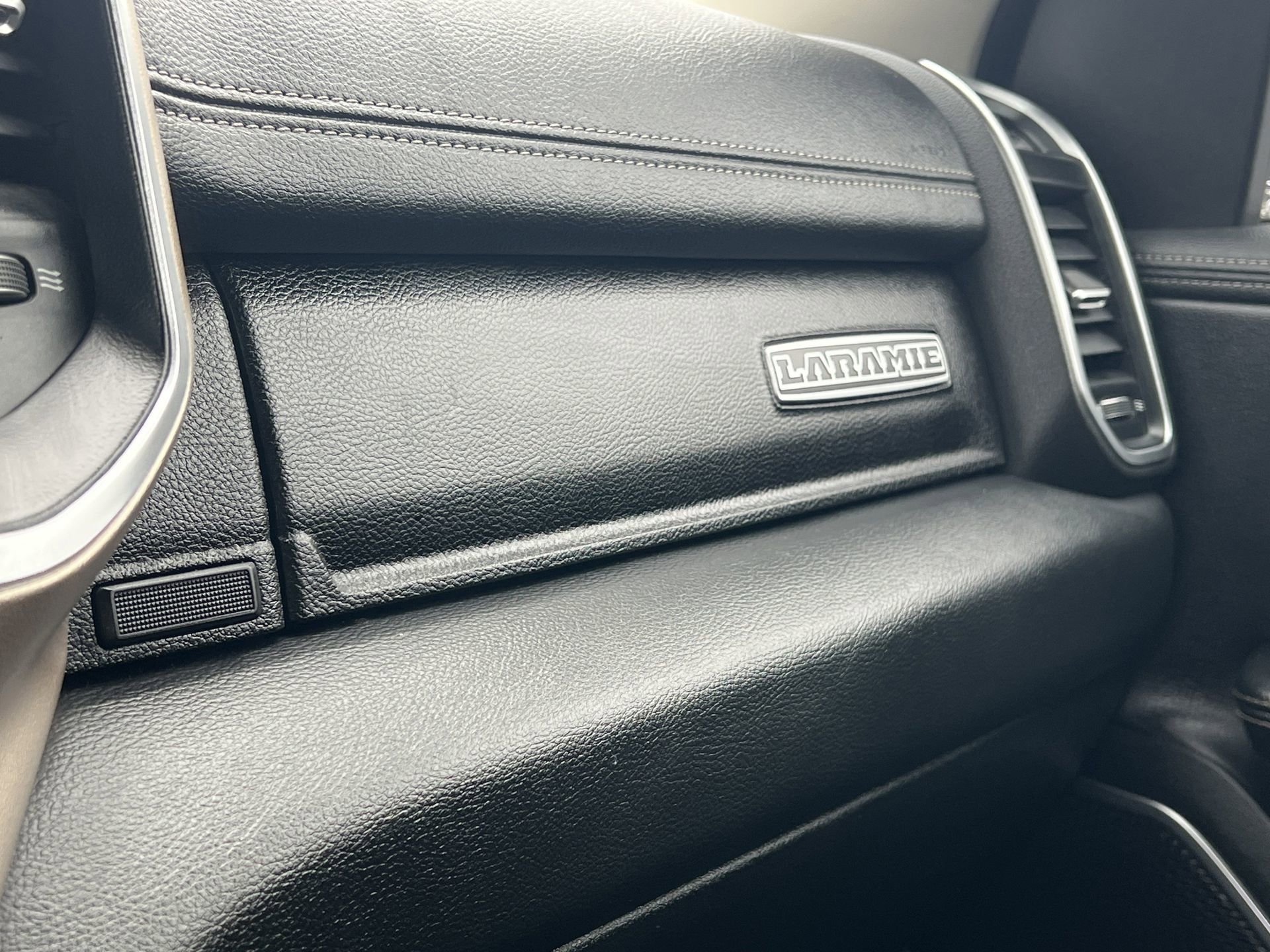 Used 2022 RAM 1500 Laramie image 14