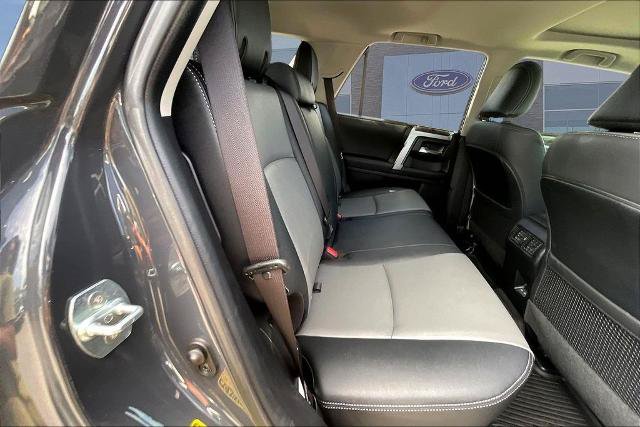 Used 2024 Toyota 4Runner SR5 Premium w/ Moonroof Package AWD/4WD image 24