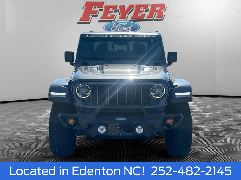 Used 2025 Jeep Gladiator Rubicon w/ Safety Group AWD/4WD image 9