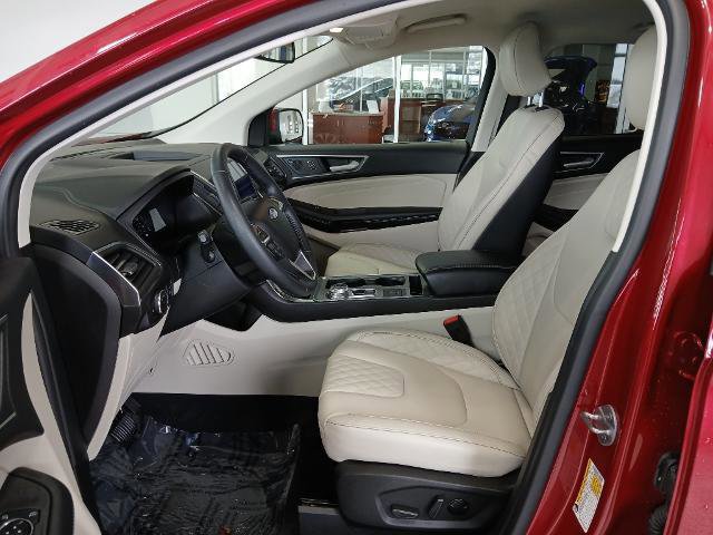 Certified 2024 Ford Edge Titanium image 11