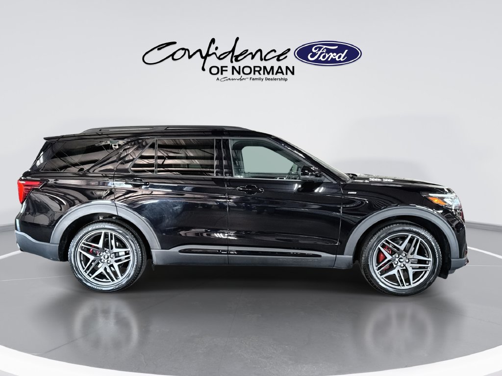 Certified 2026 Ford Explorer ST-Line w/ ST-Line Street Pack RWD image 10