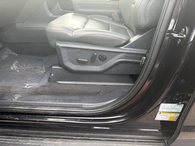 Certified 2025 Ford Expedition Active AWD/4WD image 52