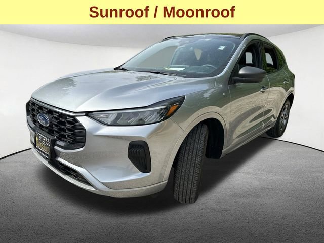 Certified 2024 Ford Escape ST-Line w/ Tech Pack #1 AWD/4WD image 5