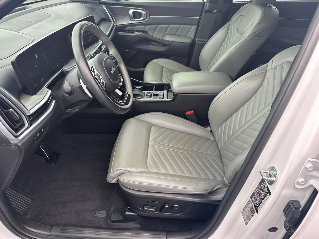 Used 2024 Kia Sorento SX Prestige w/ Sage Leather Package AWD/4WD image 9