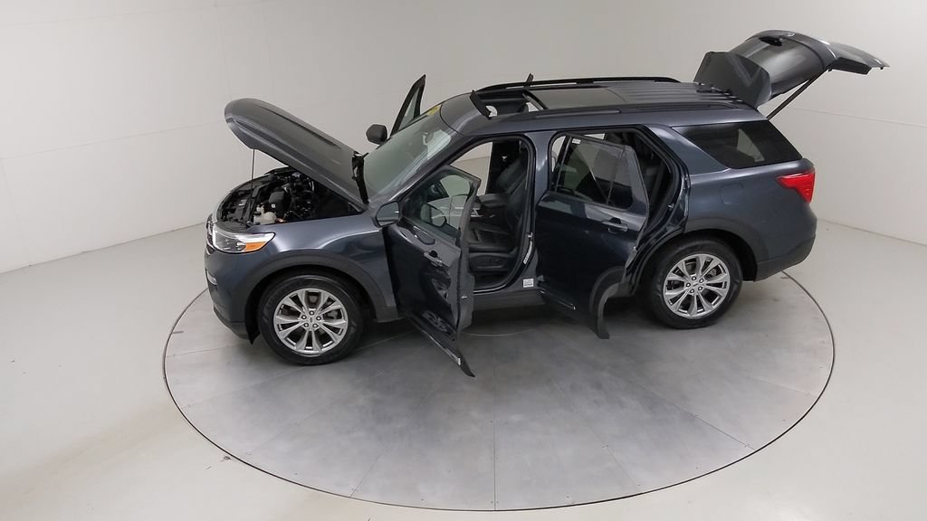 Certified 2023 Ford Explorer XLT w/ Equipment Group 202A AWD/4WD image 57