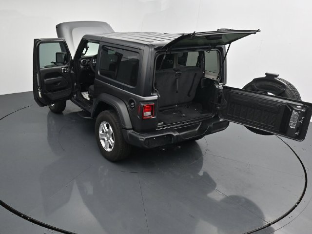 Used 2023 Jeep Wrangler Sport AWD/4WD image 42