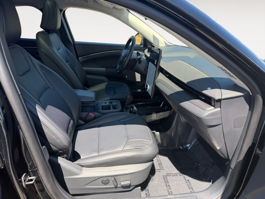 Certified 2025 Ford Mustang Mach-E Premium AWD/4WD image 24