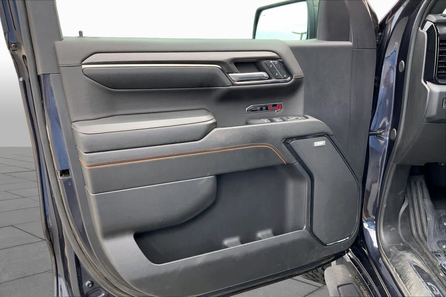 Used 2024 GMC Sierra 1500 AT4 w/ Technology Package AWD/4WD image 22