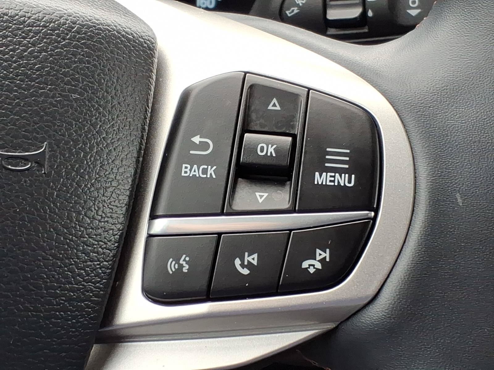 Certified 2025 Ford Explorer Active AWD/4WD image 28