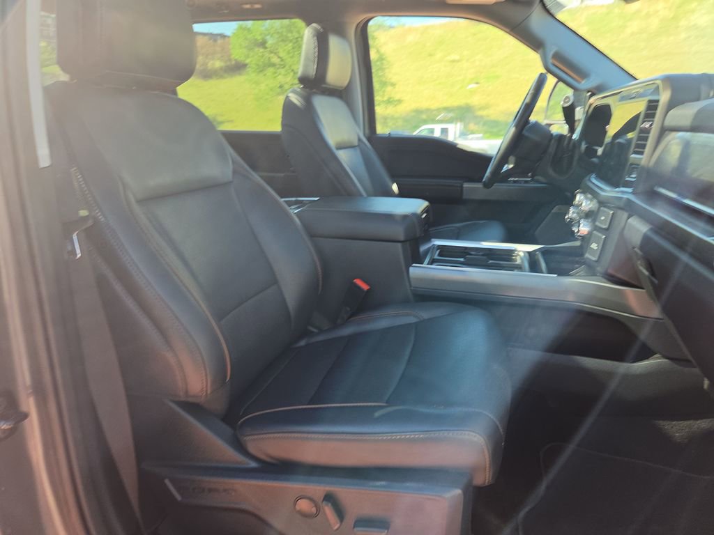 Certified 2025 Ford F350 Lariat AWD/4WD image 36