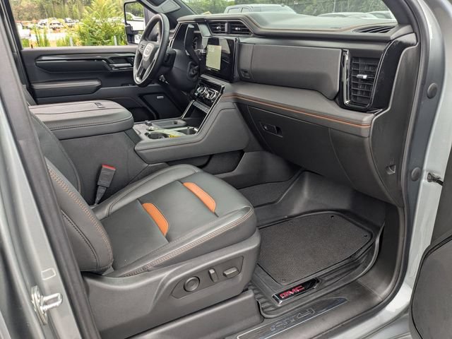 Used 2024 GMC Sierra 2500 AT4 w/ AT4 Premium Plus Package AWD/4WD image 28