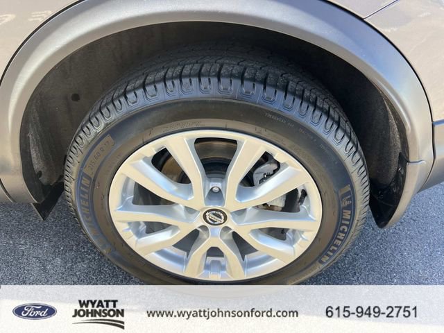 Used 2022 Nissan Rogue Sport SV w/ Technology Package image 11