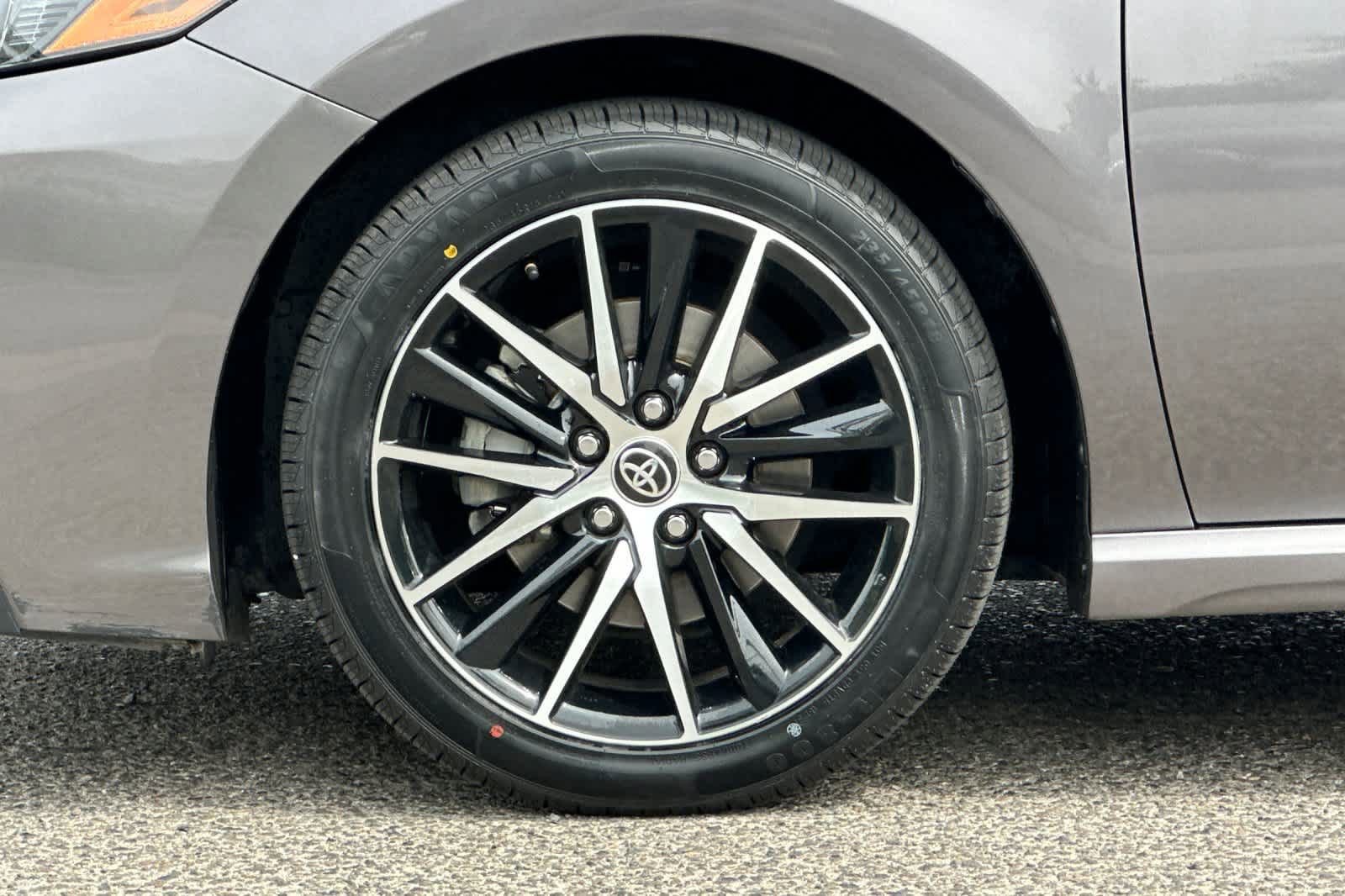 Used 2023 Toyota Camry SE image 25