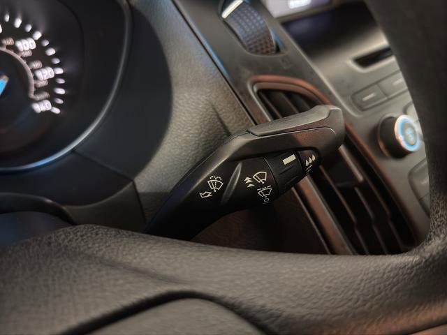 Certified 2017 Ford Focus SE image 21