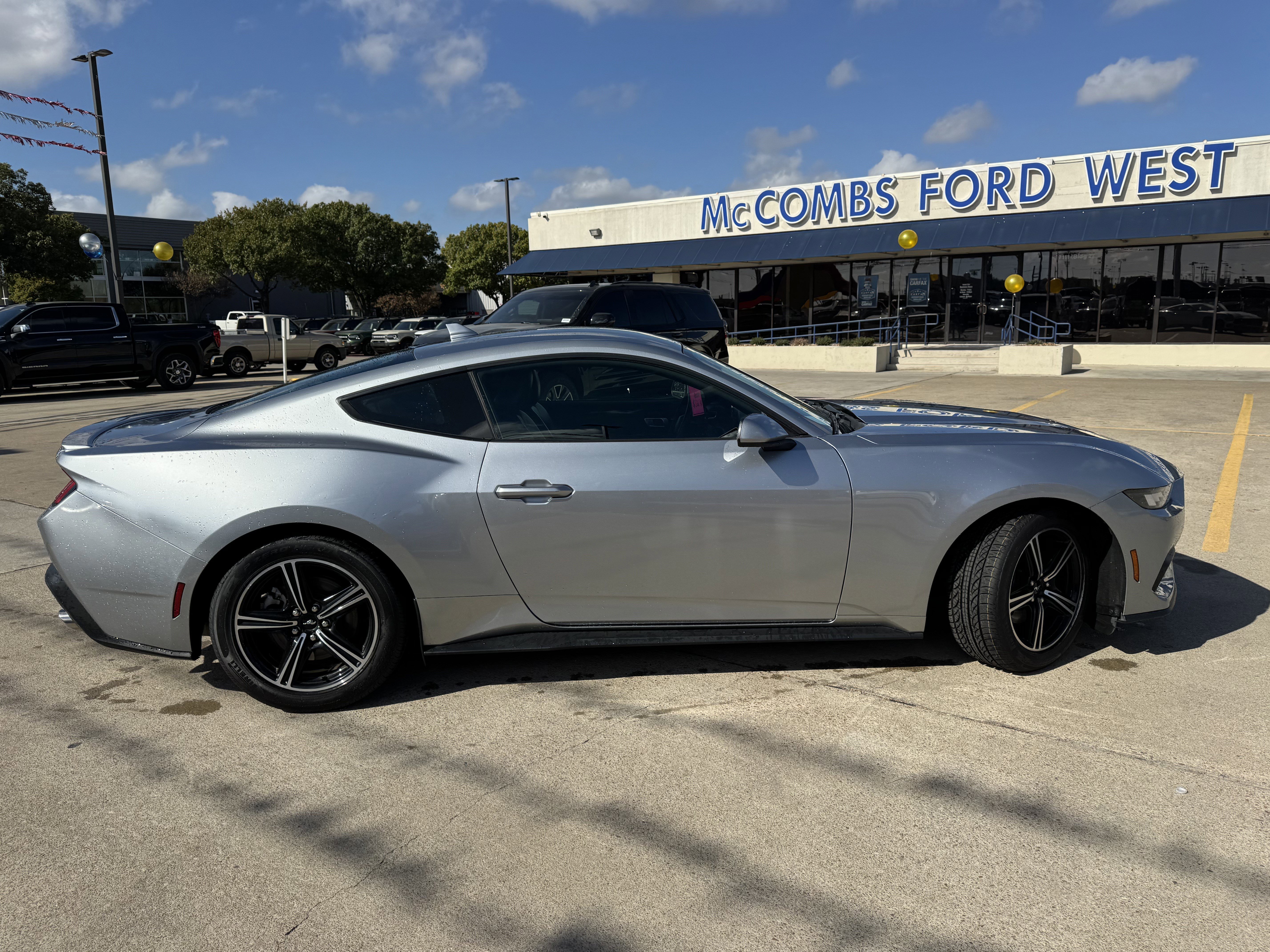Certified 2024 Ford Mustang Premium image 3