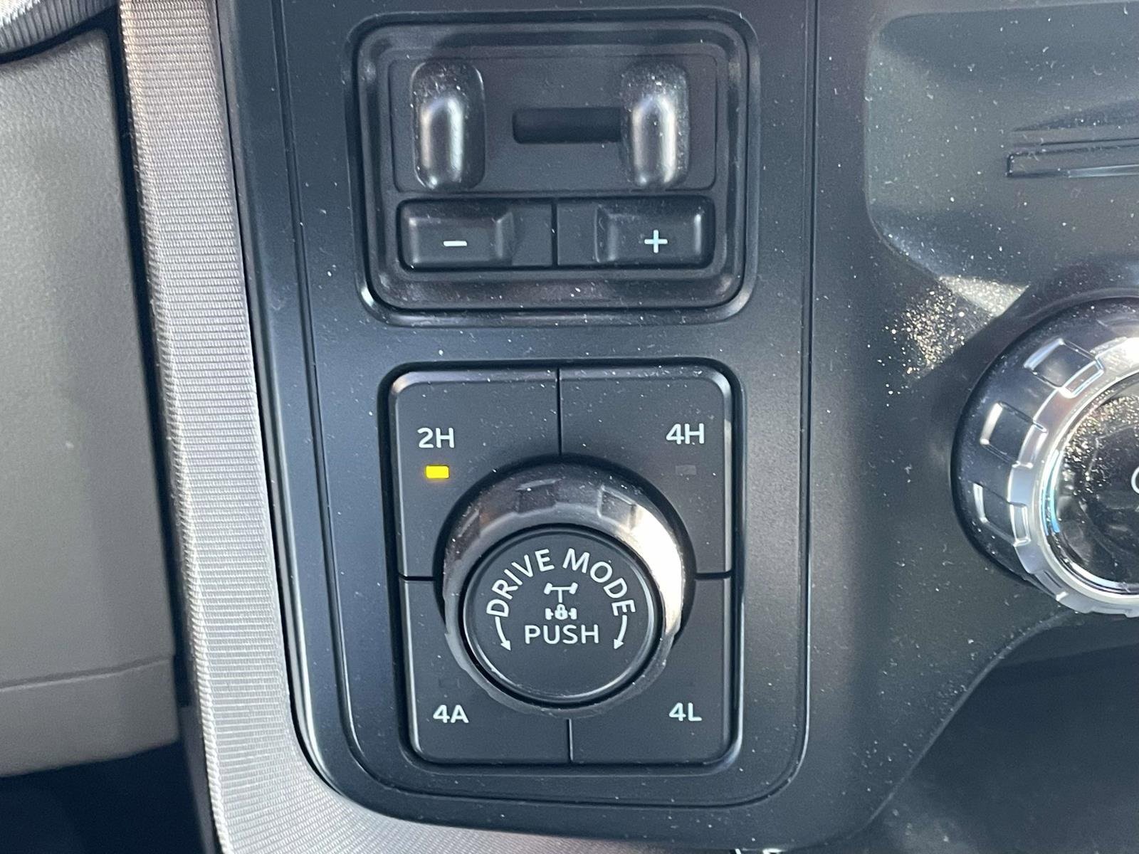 Certified 2025 Ford F150 Platinum w/ Equipment Group 703A Plus image 21