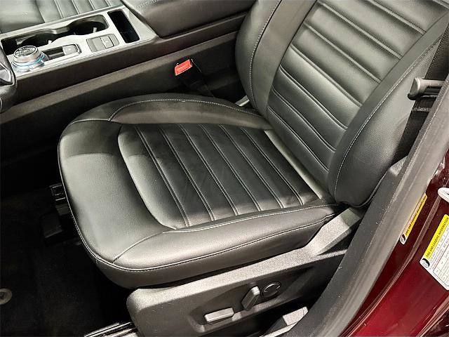 Certified 2021 Ford Edge SEL image 16