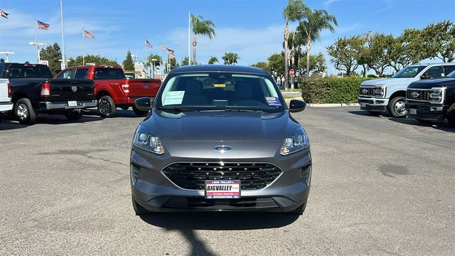 Certified 2022 Ford Escape SE w/ SE Sport Appearance Package AWD/4WD image 9
