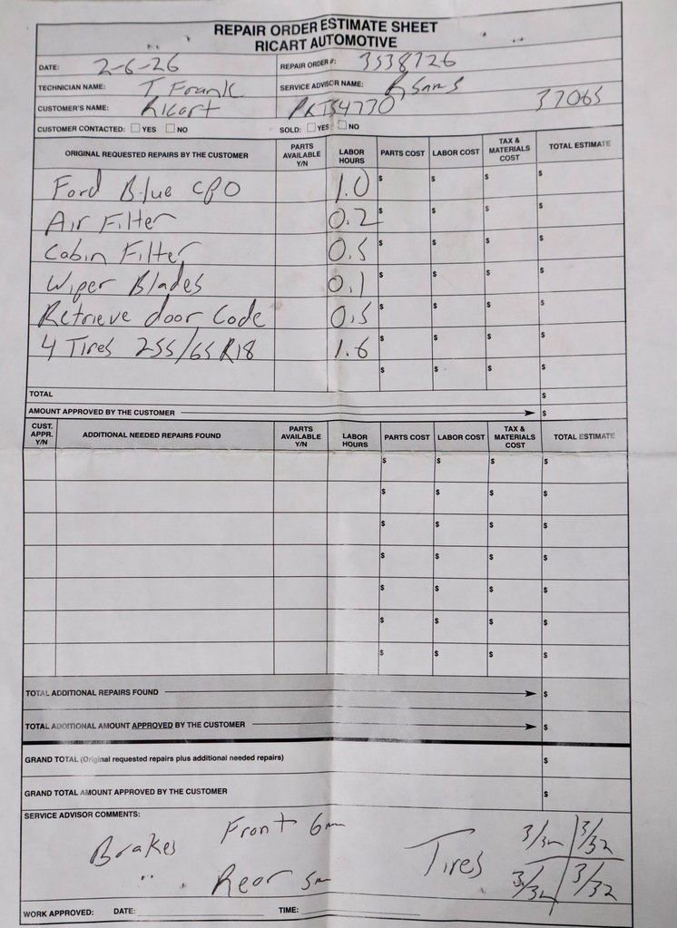 Certified 2022 Ford Explorer XLT w/ Equipment Group 202A image 12